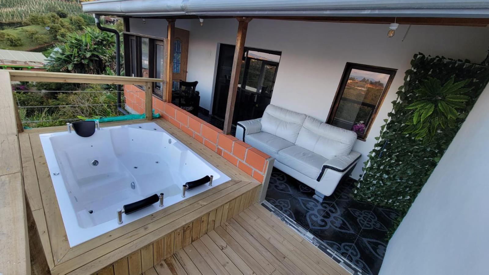 Edyma Con Jacuzzi 鄉村民宿